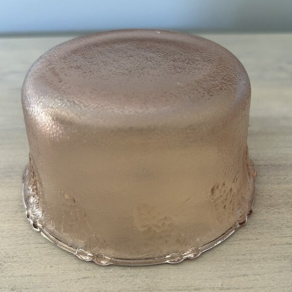 Vintage Pink Blush Pressed Glass Plate and Bowl with grape vines on the rim - Picture 9 of 9